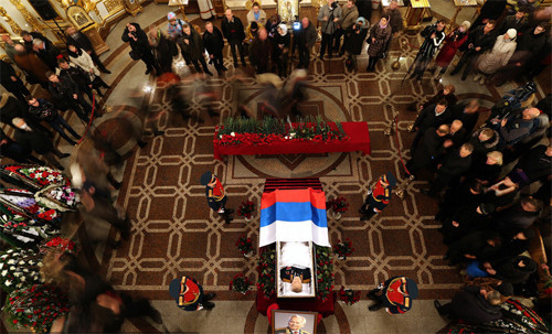 Hàng nghìn người tới tiễn biệt cha đẻ của khẩu AK-47 huyền thoại