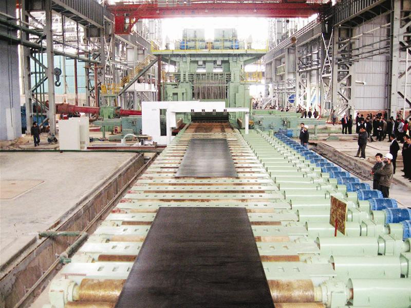 Sau 8 năm Vinashin mới chạy thử mẻ thép đầu tiên Sau 8 năm Vinashin mới chạy thử mẻ thép đầu tiên