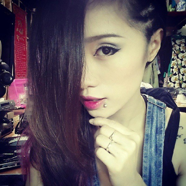 Từ năm 18 tuổi, My đã bắt đầu thích xỏ khuyên của giới trẻ 