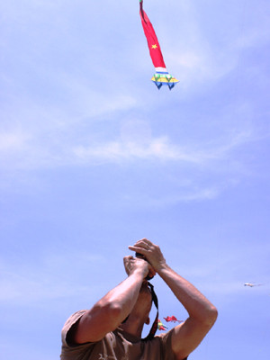 Khách du lịch khó có thể bỏ qua hình ảnh những cánh diều. Khách du lịch khó có thể bỏ qua hình ảnh những cánh diều