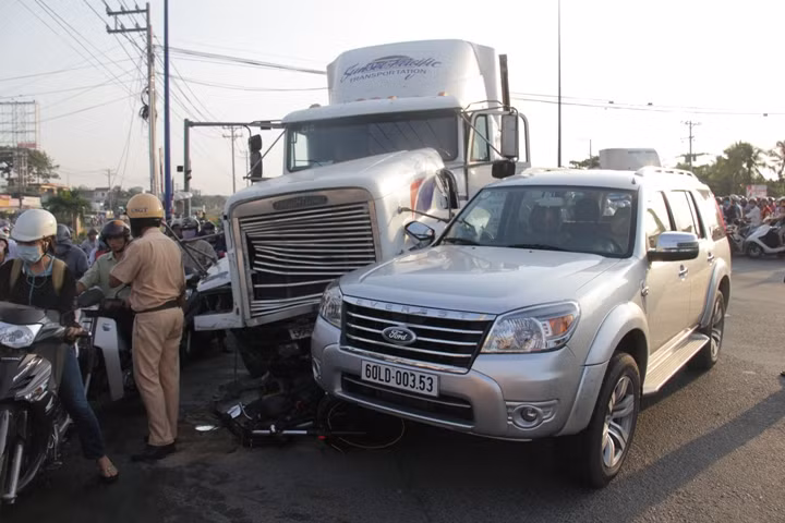 ... gây ra vụ tai nạn đặc biệt nghiêm trọng. ... gây ra vụ tai nạn đặc biệt nghiêm trọng