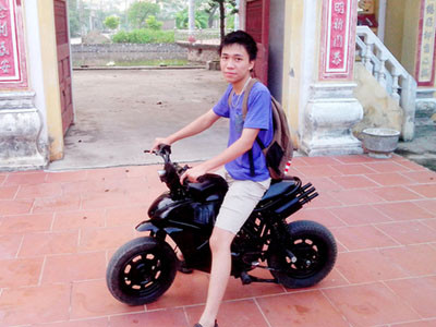 Cậu học trò và chiếc xe tự chế tạo