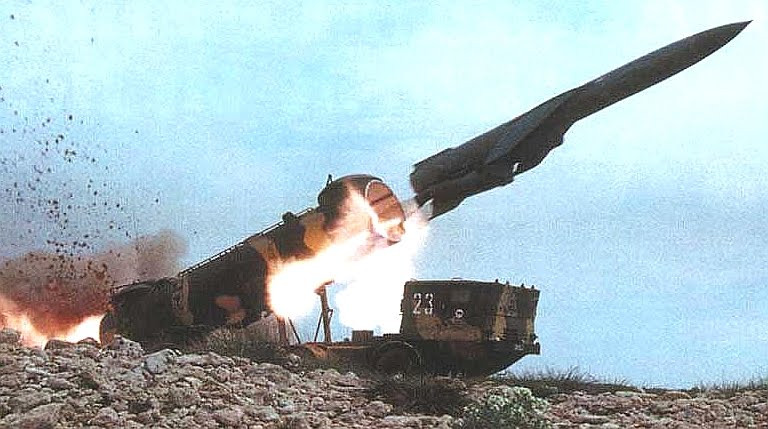 Tên lửa P-35 (SS-N-3B Shaddock) thuộc tổ hợp 4K44B REDUT-M (SS-C-1B Sepal) có tầm bắn tới 450 km 