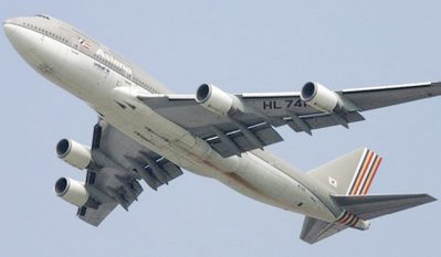 Máy bay Boeing 747 của Hãng Asiana Airlines