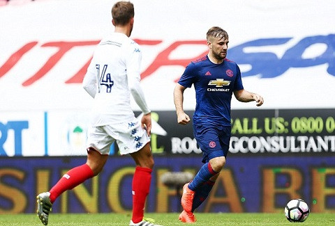 Năm dấu ấn trong chiến thắng đầu tay của Mourinho ảnh 2