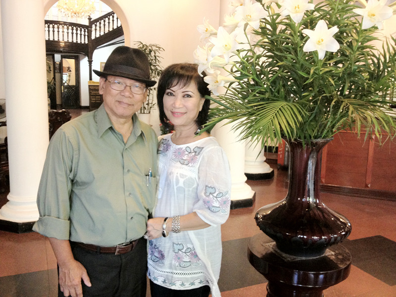 Ca sĩ Lệ Hằng và chồng, nhà báo Nguyễn Phương Hùng Ảnh: Lan Anh