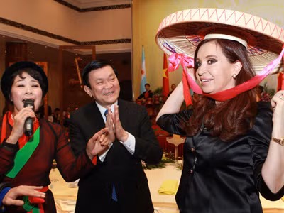 Chủ tịch nước Trương Tấn Sang với Tổng thống Argentina Cristina Fernandez de Kirchner (bên phải). Ảnh: TTXVN