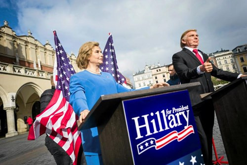 Ông Donald Trump cùng vợ đi bỏ phiếu ảnh 40