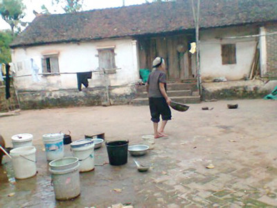 Bà nội của Lê Văn Luyện mệt mỏi sau những gì cháu gây ra cho cả gia đình và dòng họ. Ảnh: Tuấn Nguyễn . Bà nội Lê Văn Luyện