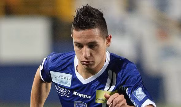 Thauvin trong àu áp Batista