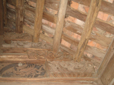Nét chạm khắc phía trần nhà ông Nguyễn Bá Tạo