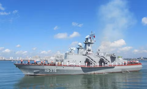 Tàu hộ tống tên lửa project 1241.8 trang bị 16 tên lửa hành trình đối hạm Kh-35 Uran (nguồn: Báo QĐND)