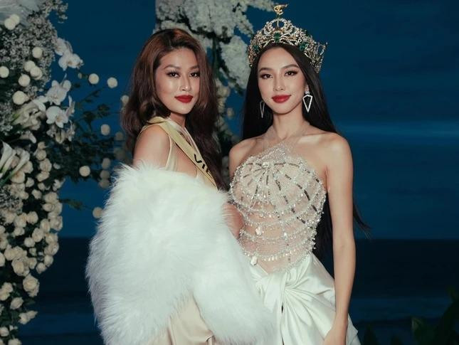 Thùy Tiên và Thiên Ân ở Hoa hậu Hòa bình Quốc tế 2022. Ảnh: MGI.