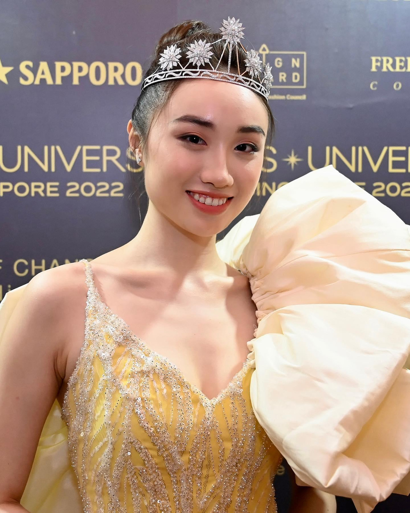 Carissa Yap đăng quang Hoa hậu Hoàn vũ Singapore 2022. Ảnh: FBNV. Carissa Yap đăng quang Hoa hậu Hoàn vũ Singapore 2022. Ảnh: FBNV.