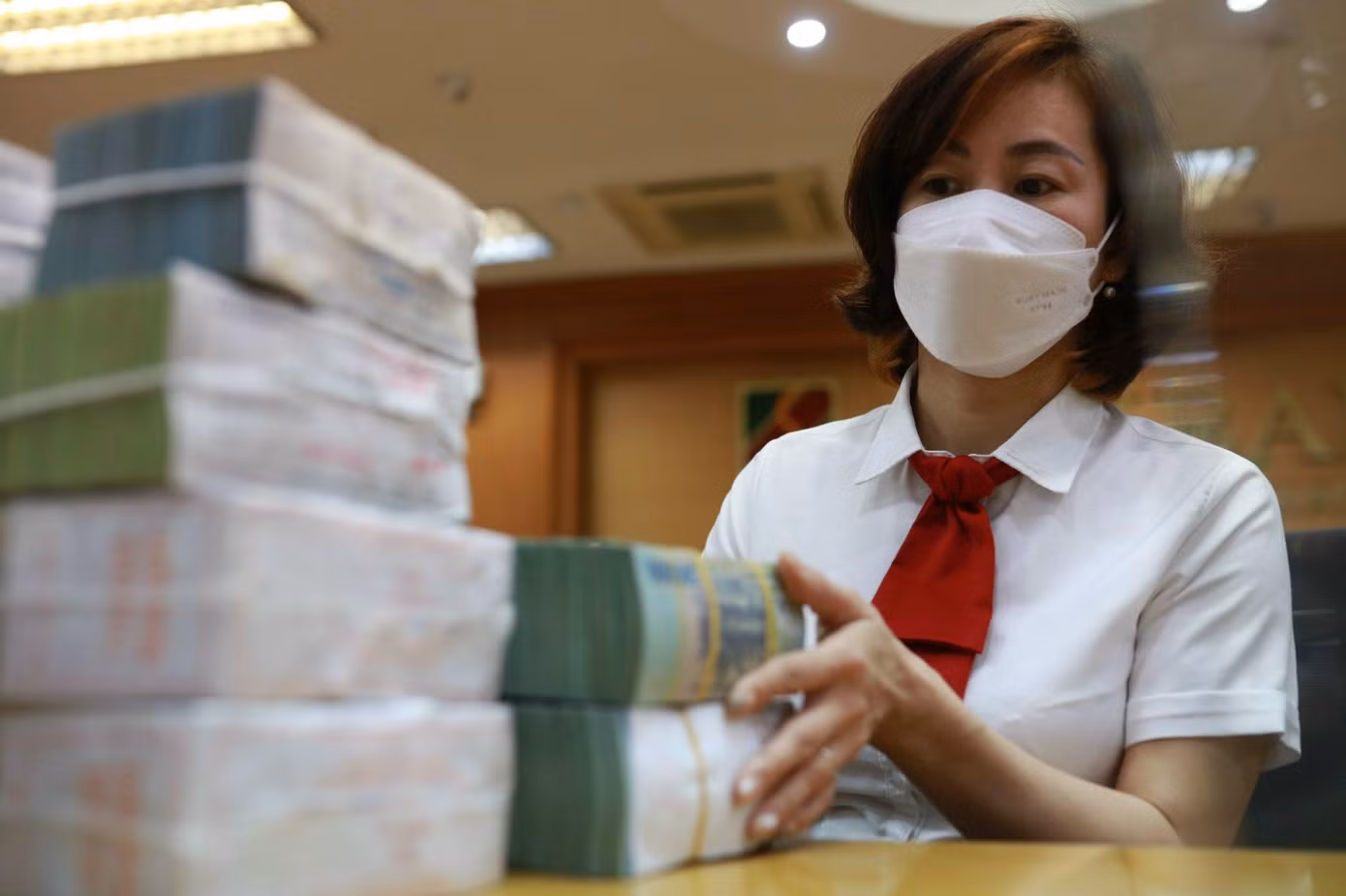 Tháng cuối năm 2022, cuộc đua lãi suất tiết kiệm tiếp tục được hâm nóng (ảnh minh họa: Như Ý) Tháng cuối năm 2022, cuộc đua lãi suất tiết kiệm tiếp tục được hâm nóng (ảnh minh họa: Như Ý)