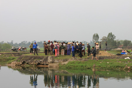 Thi thể Đạt được tìm thấy ngày 15-3. Ảnh: Hoàng Lam