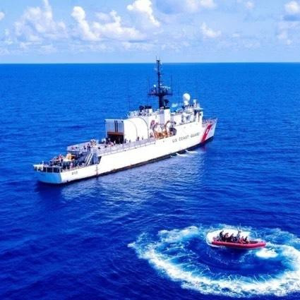 Một tàu tuần tra của USCG Một tàu tuần tra của USCG