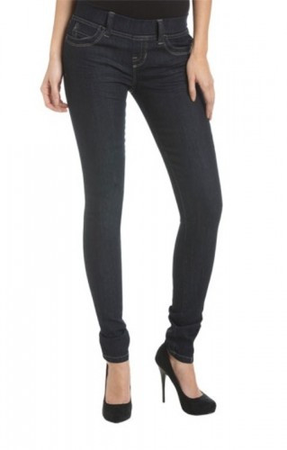 Mặc quần Jean bó sát dễ dẫn tới bị tổn thương thần kinh vùng đùi