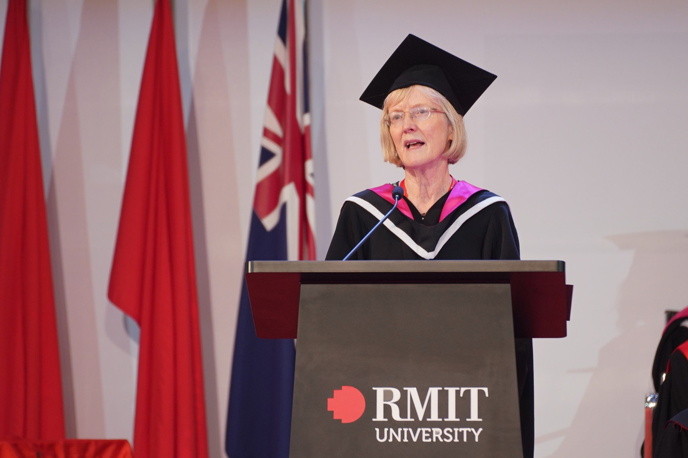 Đại sứ Australia được bổ nhiệm tới Việt Nam, bà Gillian Bird khen ngợi Đại học RMIT Việt Nam vì kiến tạo tác động lâu dài lên các cộng đồng ở Việt Nam. (Hình: RMIT) Đại sứ Australia được bổ nhiệm tới Việt Nam, bà Gillian Bird khen ngợi Đại học RMIT Việt Nam vì kiến tạo tác động lâu dài lên các cộng đồng ở Việt Nam. (Hình: RMIT)