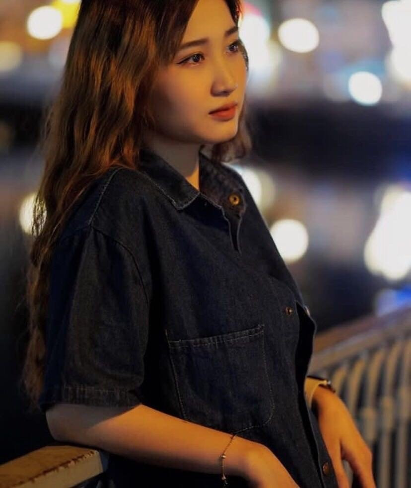 Phạm Phan Trúc Phương 20 tuổi, sinh viên trường Đại học Ngân nhưng cũng là tiktoker khá Hot hiện nay, muốn trải nghiệm những thứ mới lạ như Lập trình giúp cho những Clip review của bạn thêm phong phú và lôi cuốn.