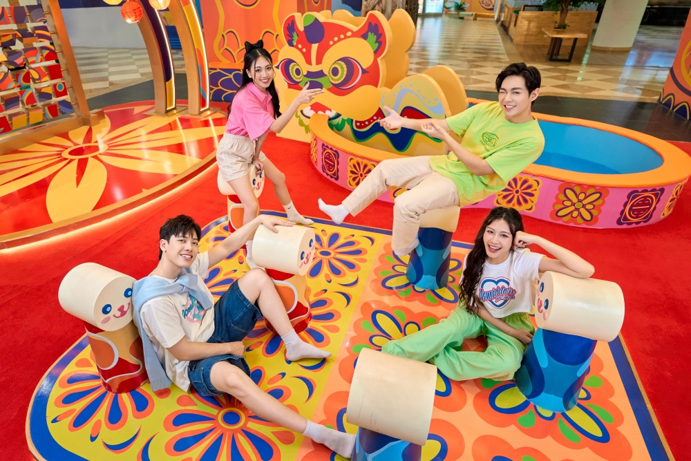 “Phố hội đêm Trăng” tại Vincom Mega Mall Royal City trở thành điểm đến check-in không thể bỏ lỡ mùa Trăng tròn 2023