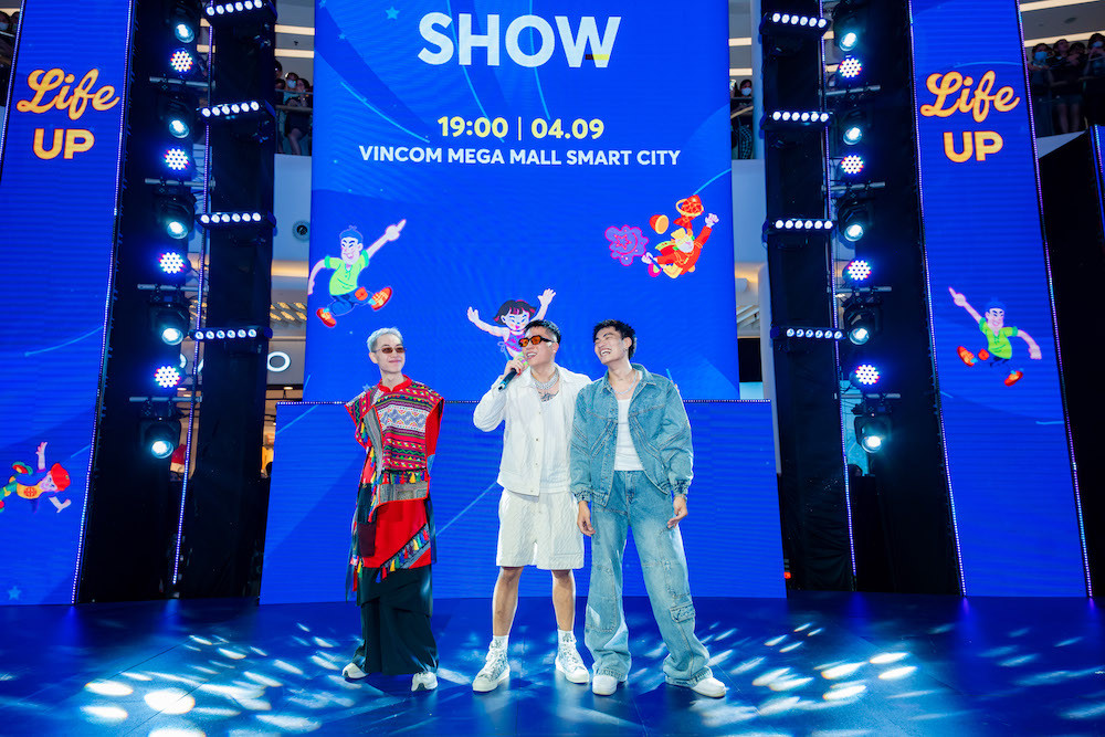 Bộ ba tài năng lọt vào chung kết Rap Việt Mùa 3 đã mang đến một đêm nhạc “LifeUP Show” sôi động bậc nhất tại Vincom Mega Mall Smart City