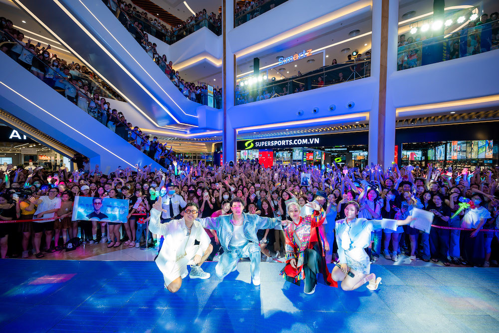 Sự kiện LifeUp Show cũng chính thức khép lại chuỗi sự kiện khởi động Lễ Hội Mùa Thu 2023