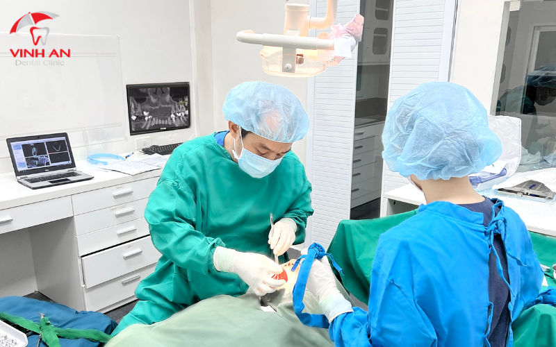 Đội ngũ bác sĩ giàu kinh nghiệm tại Trung tâm nha khoa Vinh An