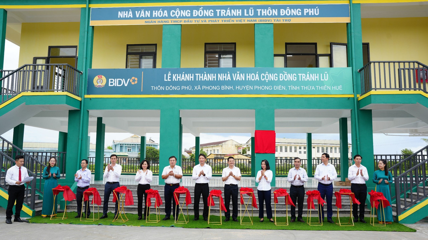Lễ khánh thành nhà văn hóa cộng đồng tránh lũ tại xã Phong Bình, huyện Phong Điền, tỉnh Thừa Thiên Huế