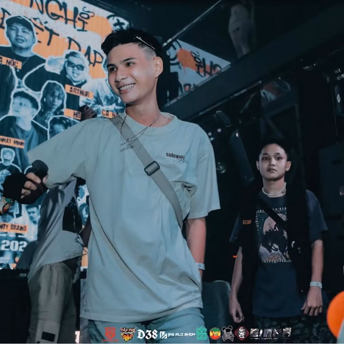 Đối với HEETEE, rap không chỉ là âm nhạc, rap còn là tiếng nói, là câu chuyện mà một người rapper muốn truyền tải. Đối với HEETEE, rap không chỉ là âm nhạc, rap còn là tiếng nói, là câu chuyện mà một người rapper muốn truyền tải.