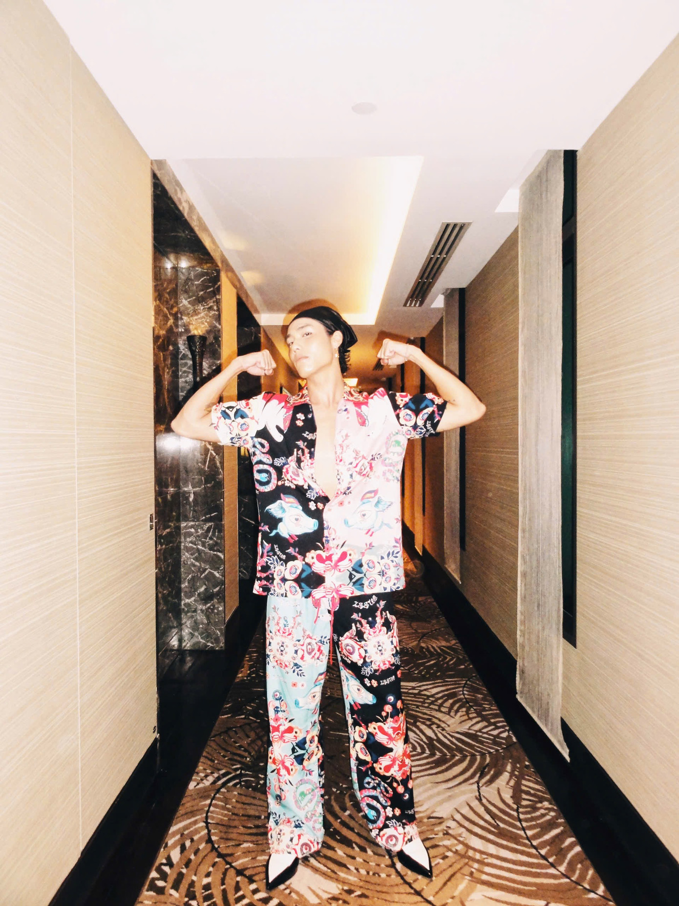 Huang Long trở thành một trong năm đại diện đặc biệt của Đông Nam Á và là người Việt Nam duy nhất có cơ hội tham dự 'Bangkok International Fashion Week (BIFW)'.