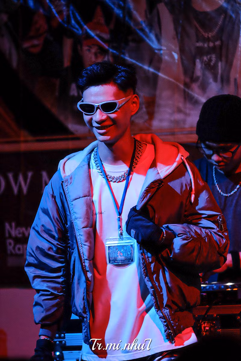 Đến nay, HEETEE đã chính thức theo đuổi dòng nhạc rap được hơn 6 năm. Đến nay, HEETEE đã chính thức theo đuổi dòng nhạc rap được hơn 6 năm.