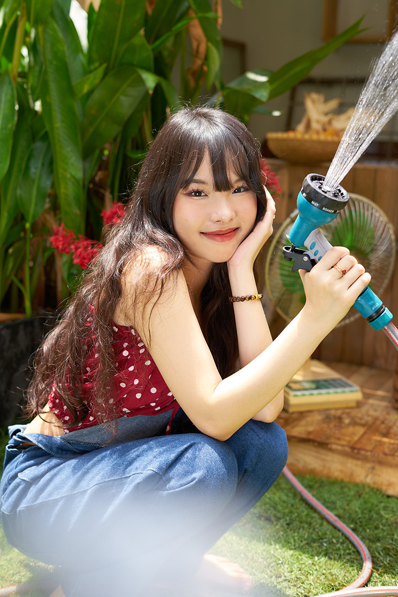 Với Ngọc Hân: “Của cho không bằng cách cho”. Với Ngọc Hân: “Của cho không bằng cách cho”.