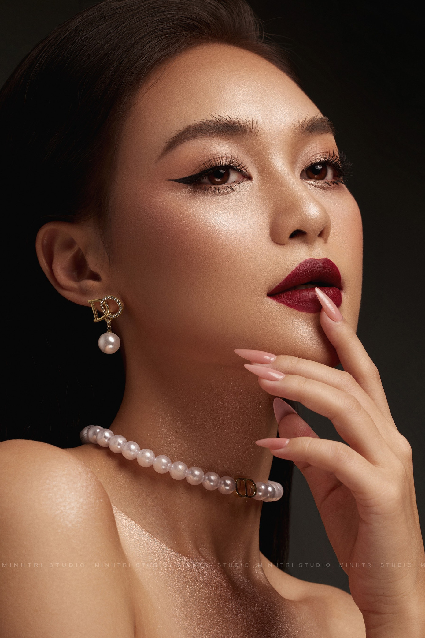 Nguyễn Linh Hương (sinh năm 1999) được biết đến là người mẫu ảnh tự do.