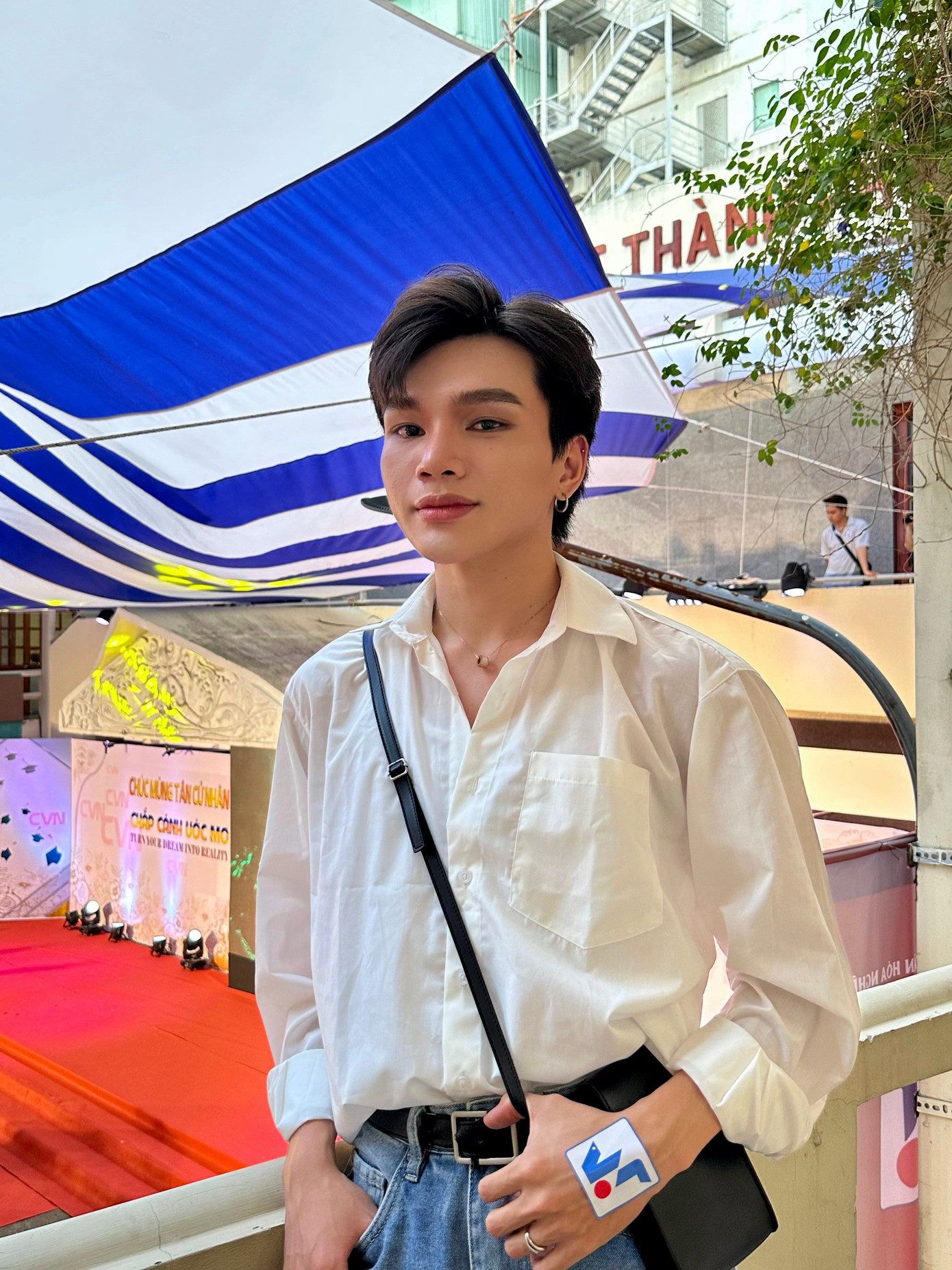 Với sự kiên trì và niềm tin vào khả năng của bản thân, Đoan Huỳnh đã vượt qua những khó khăn. Với sự kiên trì và niềm tin vào khả năng của bản thân, Đoan Huỳnh đã vượt qua những khó khăn.