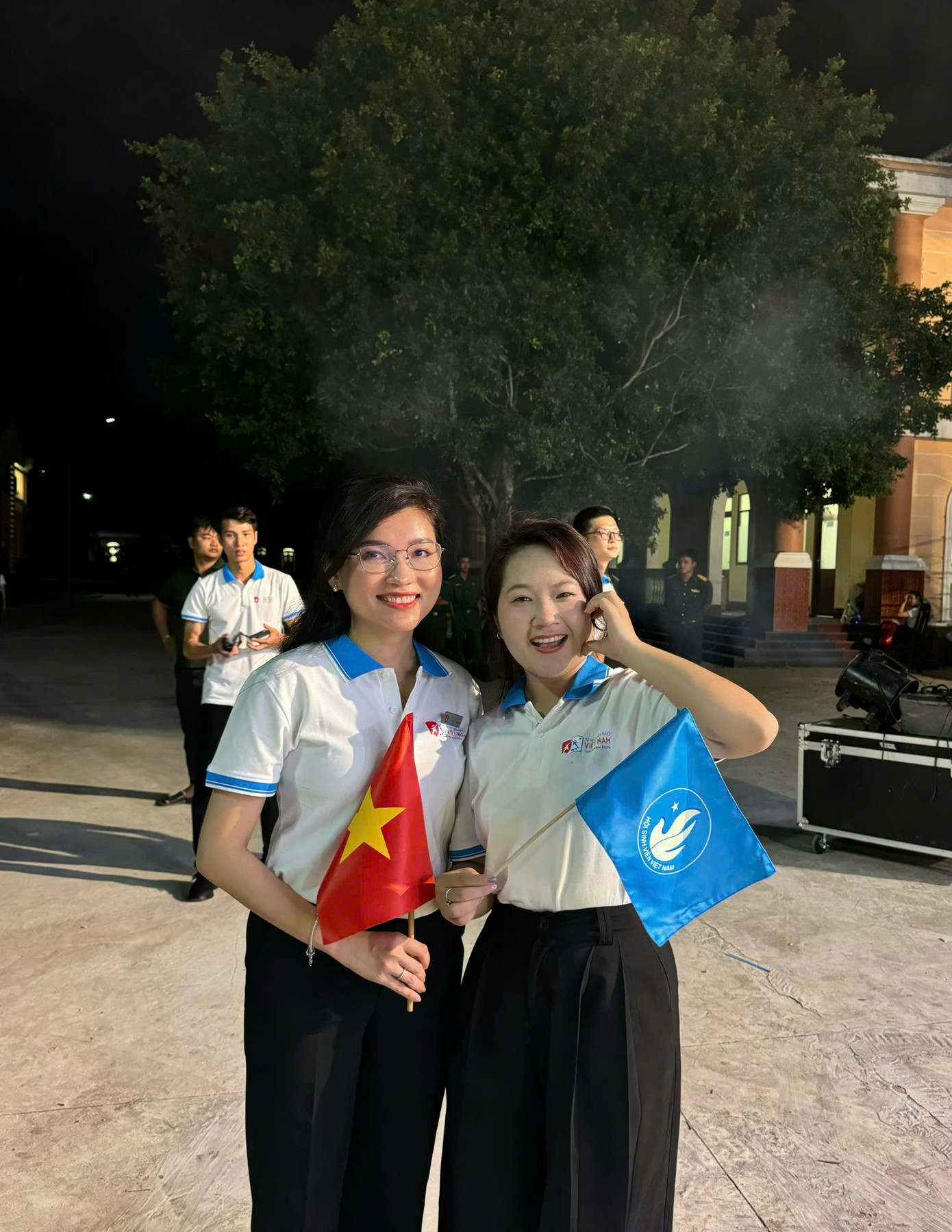 Bên cạnh đó, nữ Đảng viên trẻ cũng còn có niềm đam mê lớn dành cho các công tác thiện nguyện và tích cực tham gia các hoạt động Đoàn - Hội.