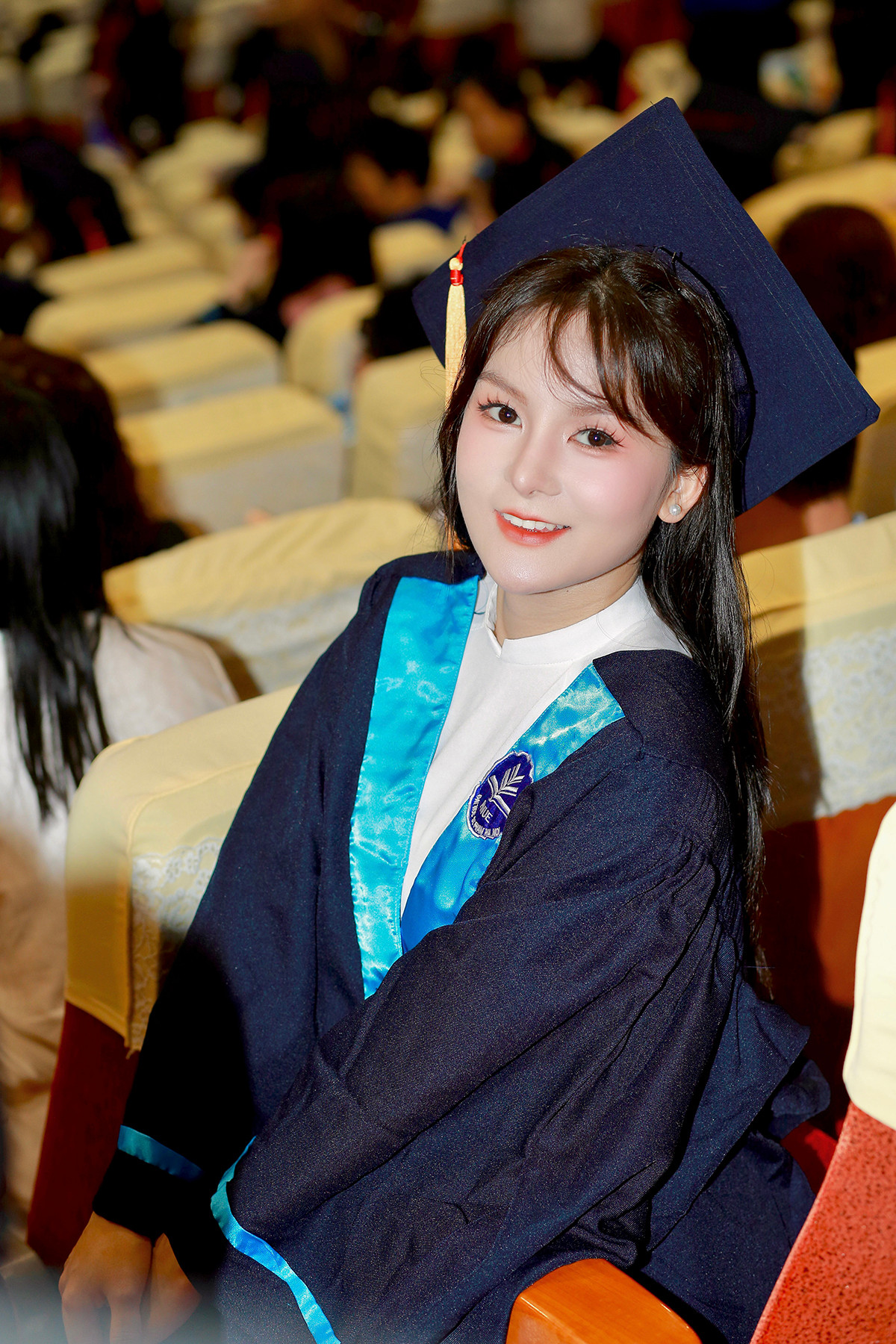 Bùi Ngọc Ánh tốt nghiệp cử nhân và thạc sĩ ngành Giáo dục Đặc biệt tại trường Đại học Sư phạm Hà Nội.