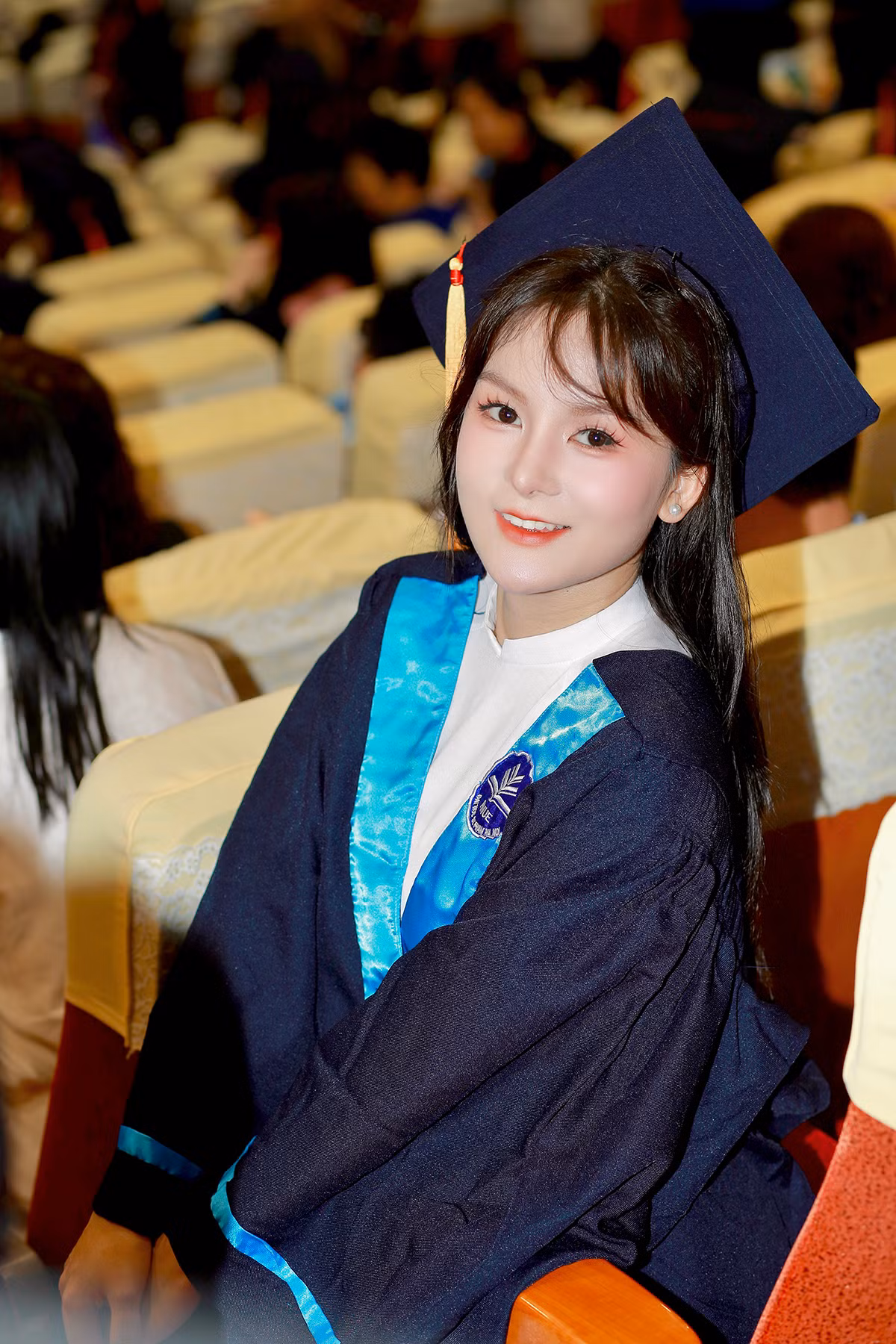 Bùi Ngọc Ánh tốt nghiệp cử nhân và thạc sĩ ngành Giáo dục Đặc biệt tại trường Đại học Sư phạm Hà Nội.