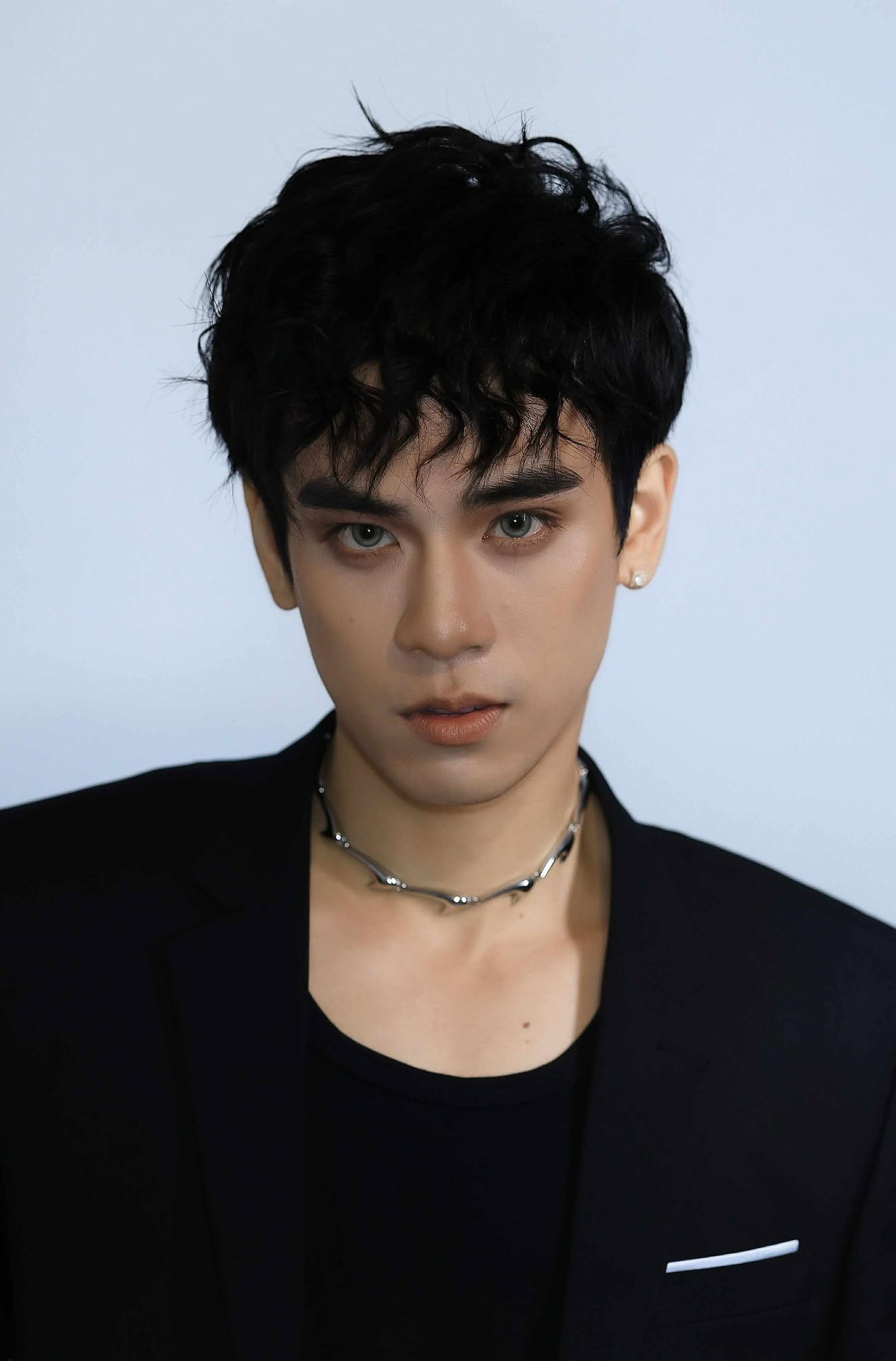 Lê Đức Quân (sinh năm 2000) vừa tốt nghiệp trường Đại học Sân khấu – Điện ảnh Hà Nội, chuyên ngành Diễn viên kịch, điện ảnh - truyền hình. Lê Đức Quân (sinh năm 2000) vừa tốt nghiệp trường Đại học Sân khấu – Điện ảnh Hà Nội, chuyên ngành Diễn viên kịch, điện ảnh - truyền hình.