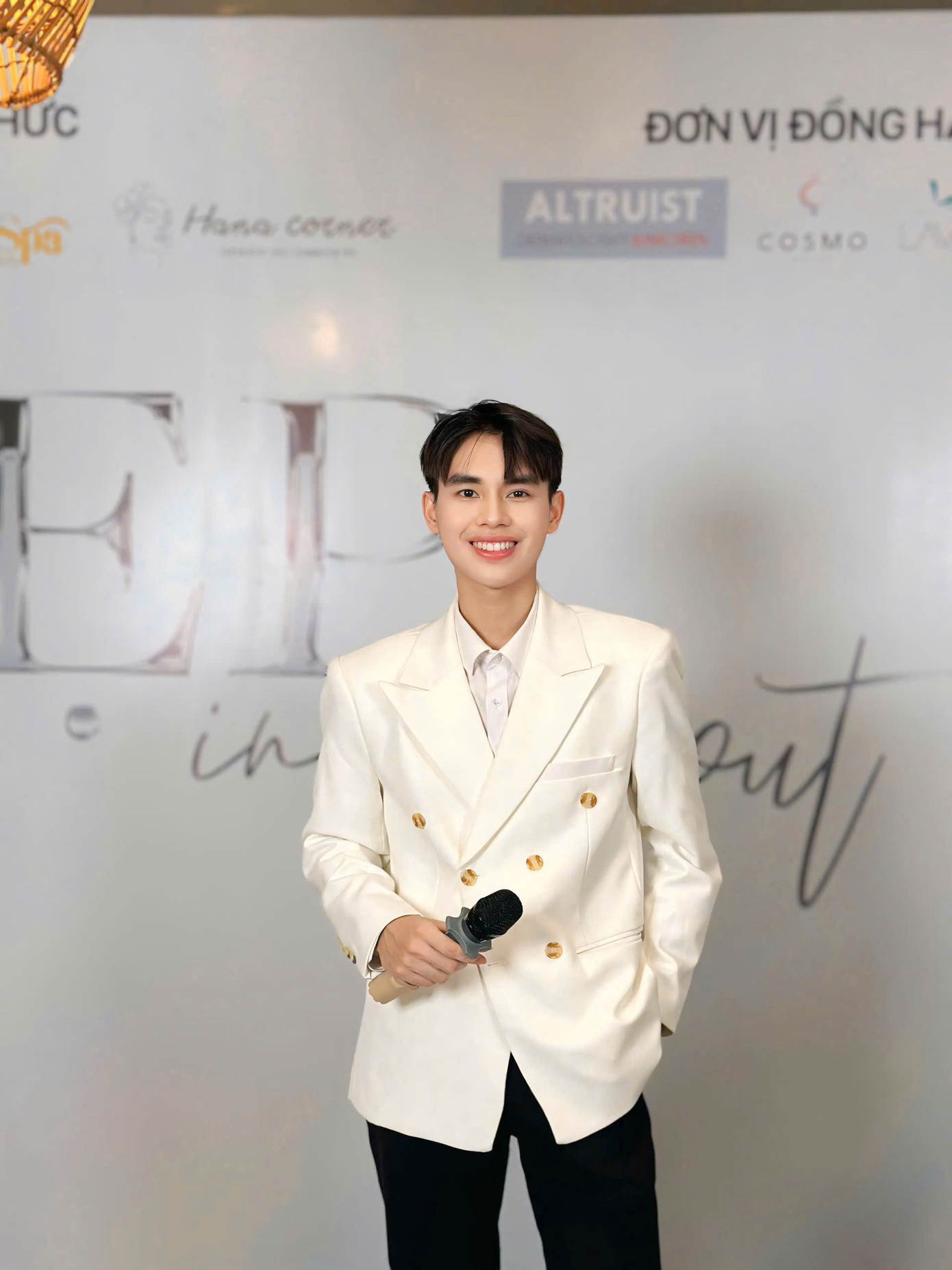 Từ khi còn nhỏ, Trung Nam đã thể hiện niềm đam mê mãnh liệt với hai lĩnh vực: Nghệ thuật và kinh doanh.