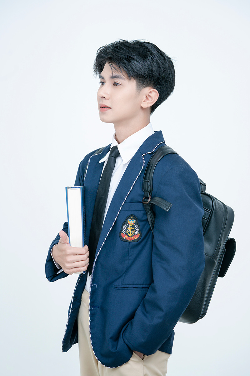 Ước mơ của Minh Trực là được sống và làm việc hết mình với công việc MC.