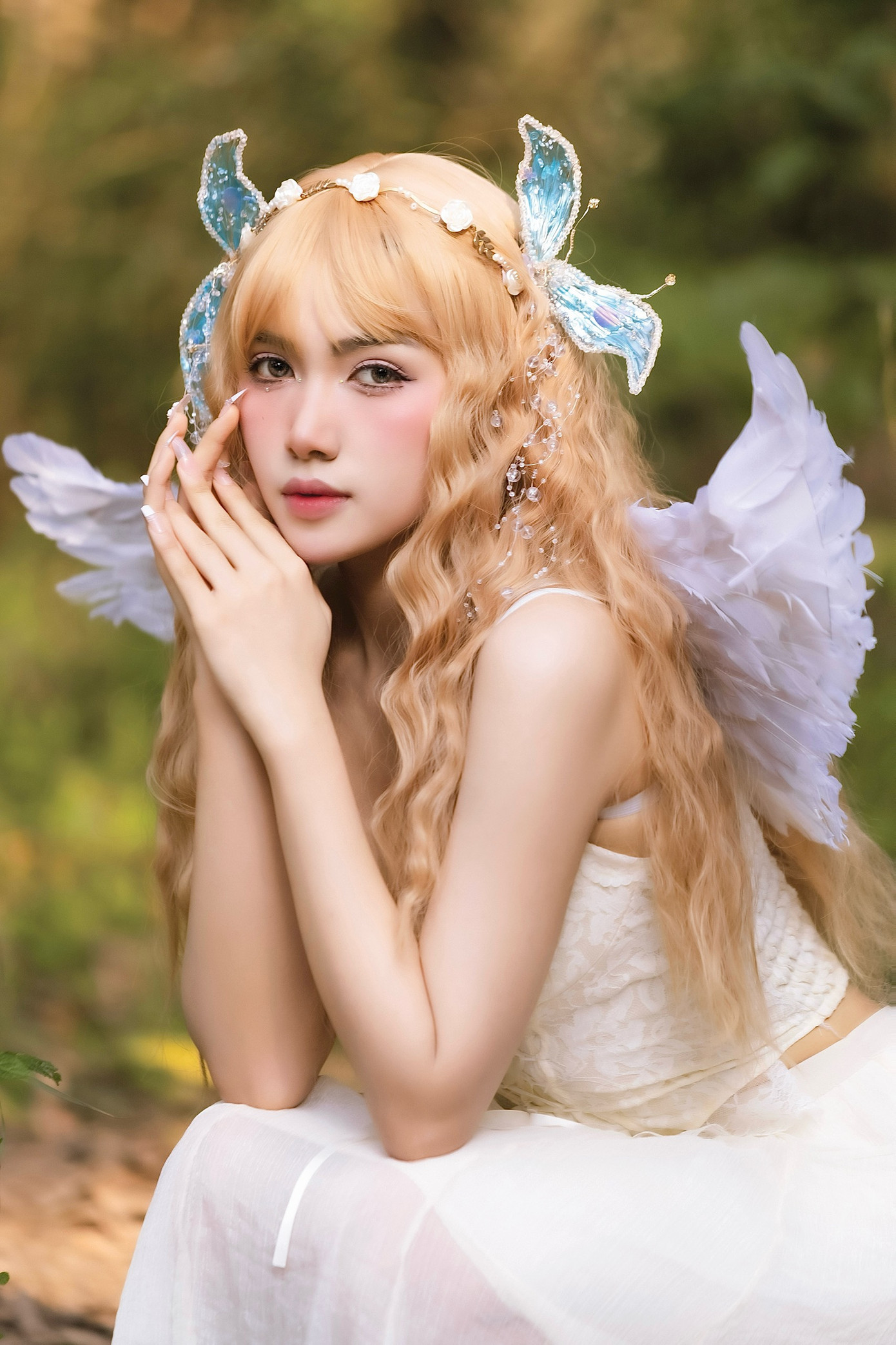 Trần Mai Anh sinh ra và lớn lên tại Hải Dương, hiện đang được biết đến là người mẫu ảnh tự do.