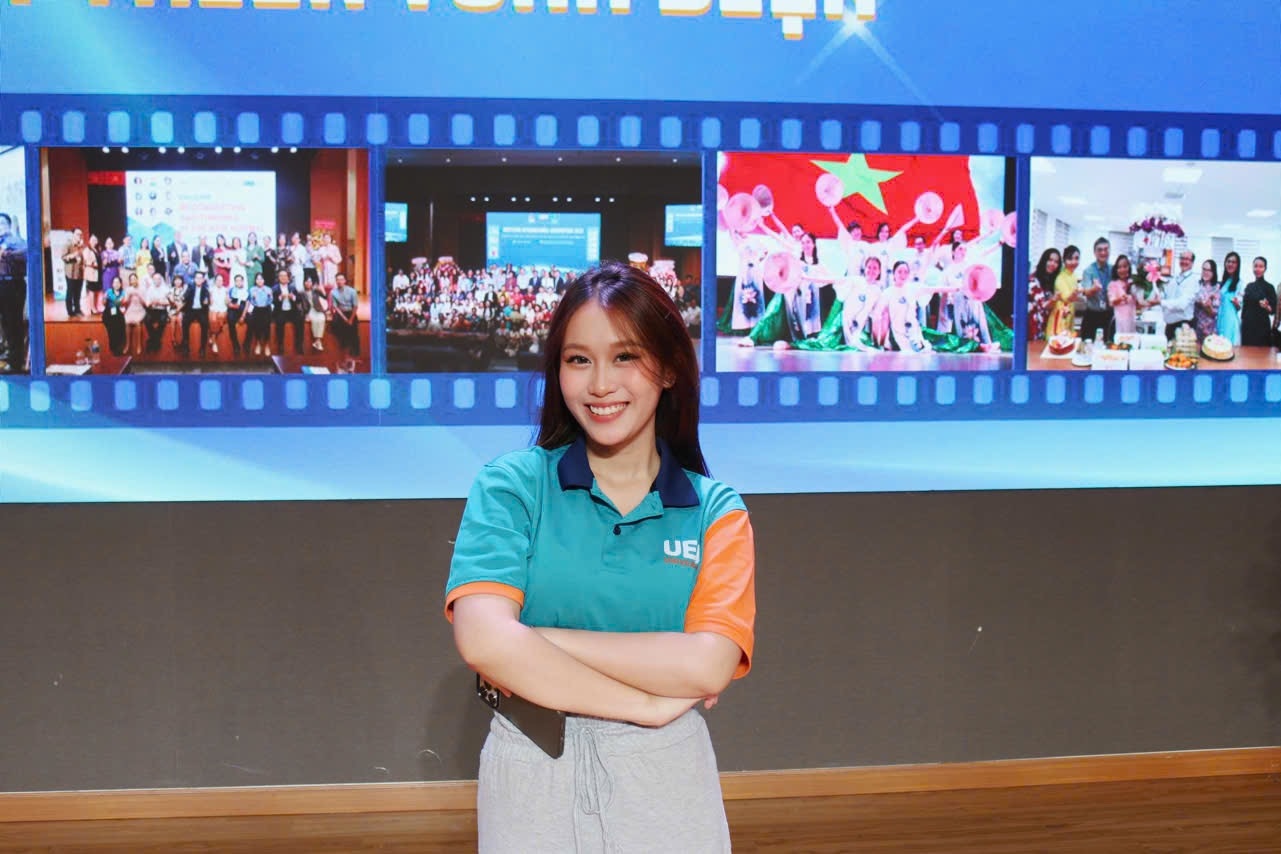 Nguyễn Hà Yến Vy (sinh viên Đại học Kinh Tế TP.HCM) chia sẻ niềm yêu thích đặc biệt đối với đồ second-hand.