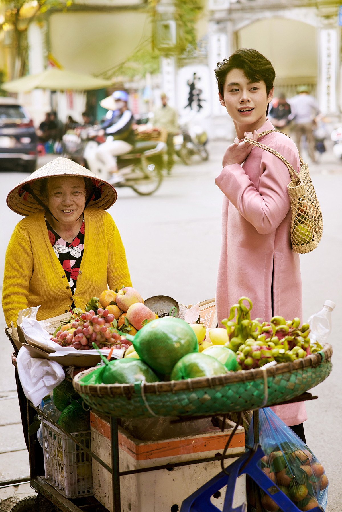 Bên cạnh niềm đam mê nghệ thuật, niềm yêu thích thể thao cũng được hình thành trong Trọng Hoàng ngay từ khi còn nhỏ.