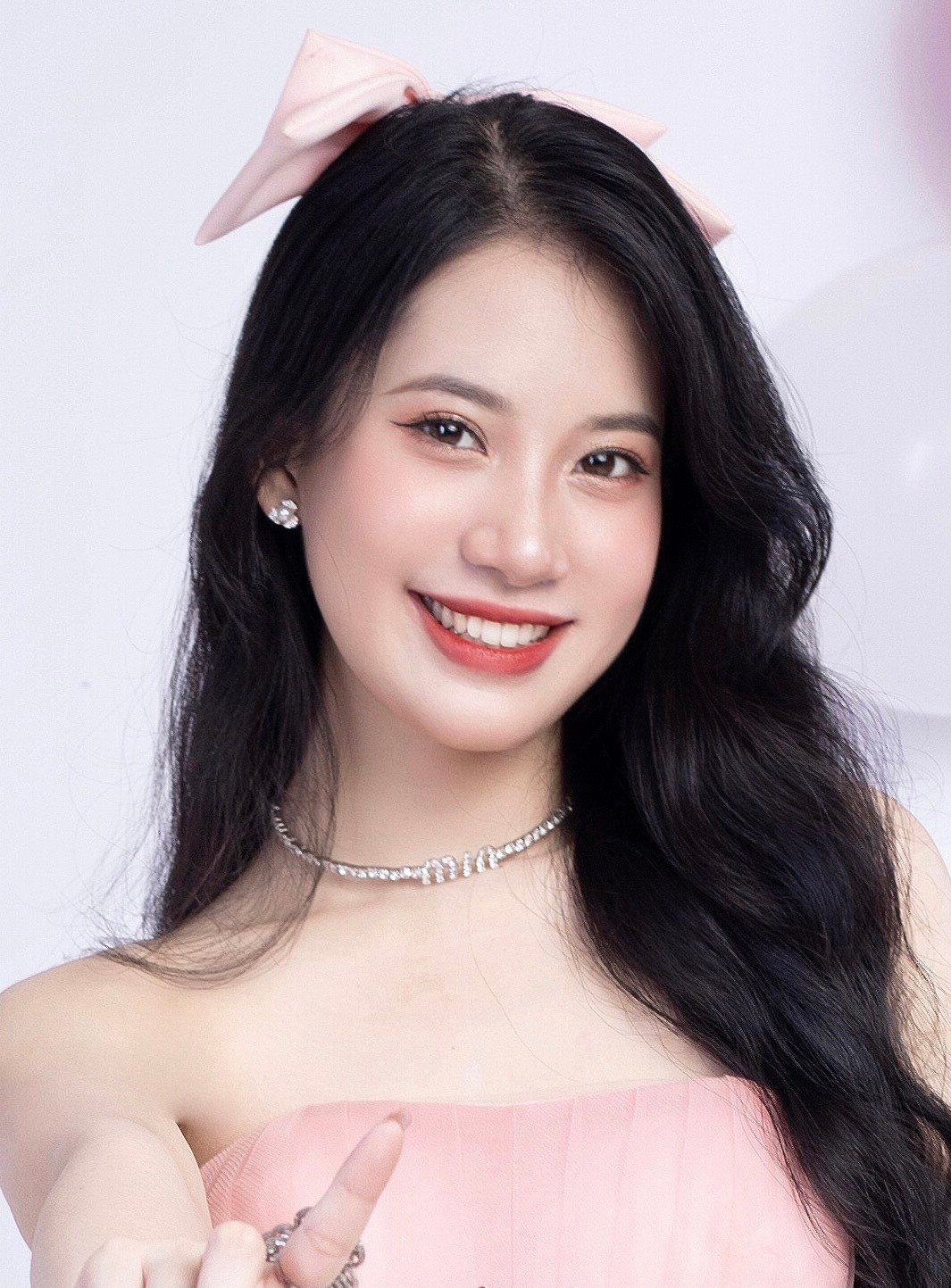 Ánh Chi tốt nghiệp trường Đại học Sân khấu - Điện ảnh Hà Nội. Ánh Chi tốt nghiệp trường Đại học Sân khấu - Điện ảnh Hà Nội.