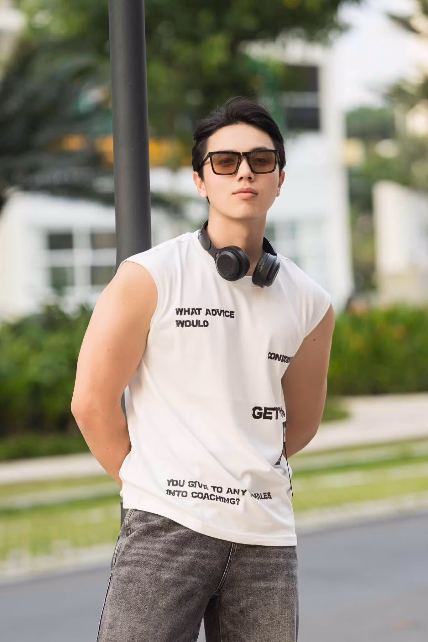 Mỗi dấu mốc là một bước ngoặt, một cột mốc đánh dấu sự trưởng thành, nỗ lực và không ngừng khám phá bản thân của Bảo Huy. Mỗi dấu mốc là một bước ngoặt, một cột mốc đánh dấu sự trưởng thành, nỗ lực và không ngừng khám phá bản thân của Bảo Huy.