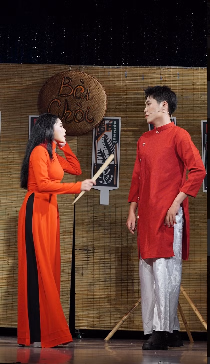 Mặc dù hành trình theo đuổi đam mê gặp rất nhiều khó khăn, nhưng ngọn lửa đam mê cháy bỏng trong tim đã giúp Hậu vượt qua tất cả. Mặc dù hành trình theo đuổi đam mê gặp rất nhiều khó khăn, nhưng ngọn lửa đam mê cháy bỏng trong tim đã giúp Hậu vượt qua tất cả.
