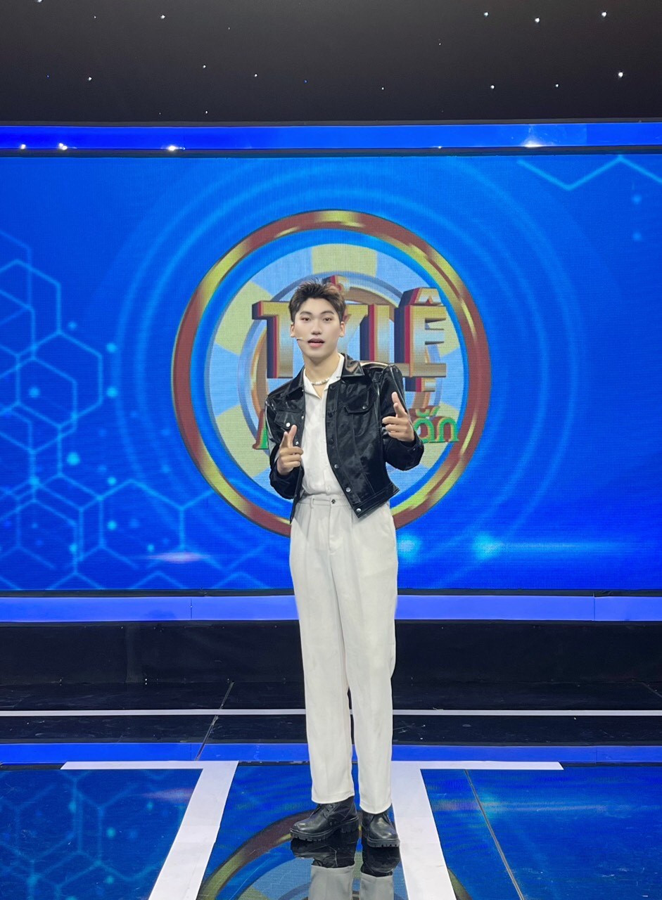 Sự ủng hộ và tình yêu thương vô bờ bến của mẹ là nguồn động lực to lớn giúp Hậu vững bước trên con đường đầy thử thách.