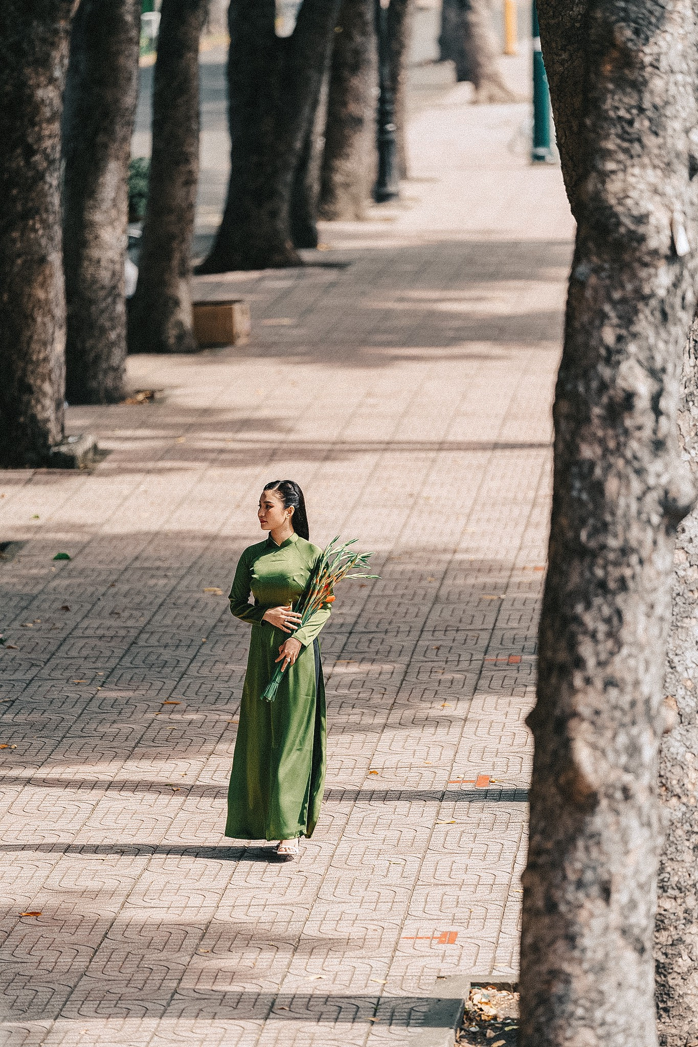 Không chỉ làm đẹp thêm cho không gian trong nhà mà hoa lay ơn còn mang trong mình một biểu tượng sức mạnh, lòng trung thành và sự vẹn toàn.