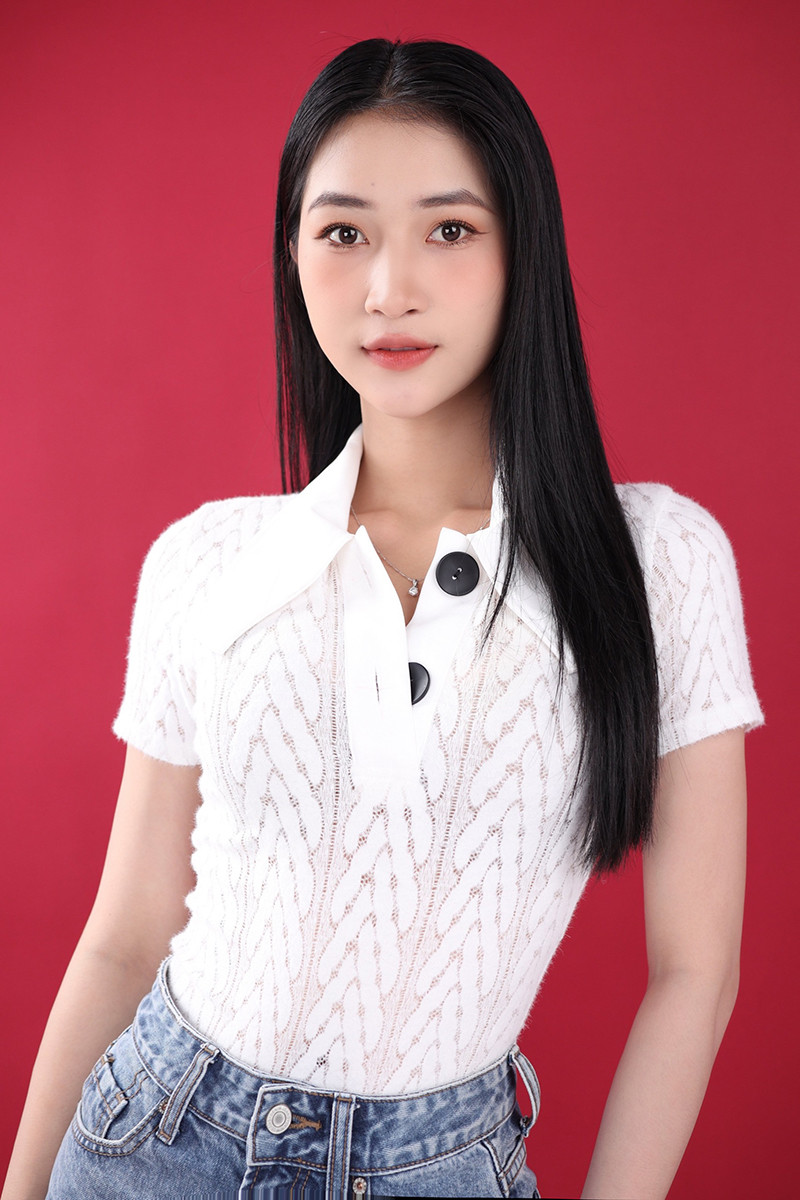 Với sự cố gắng, tìm tòi, luyện tập, Tú Hảo đã không ngại thử sức và đúc rút được những kinh nghiệm quý báu cho bản thân, thay đổi bản thân cũng như ngày càng trở nên xuất sắc hơn. Với sự cố gắng, tìm tòi, luyện tập, Tú Hảo đã không ngại thử sức và đúc rút được những kinh nghiệm quý báu cho bản thân, thay đổi bản thân cũng như ngày càng trở nên xuất sắc hơn.